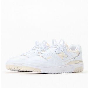 New Balance Cream 550 Sneakers - Women’s Size 9.5/Men’s Size 8